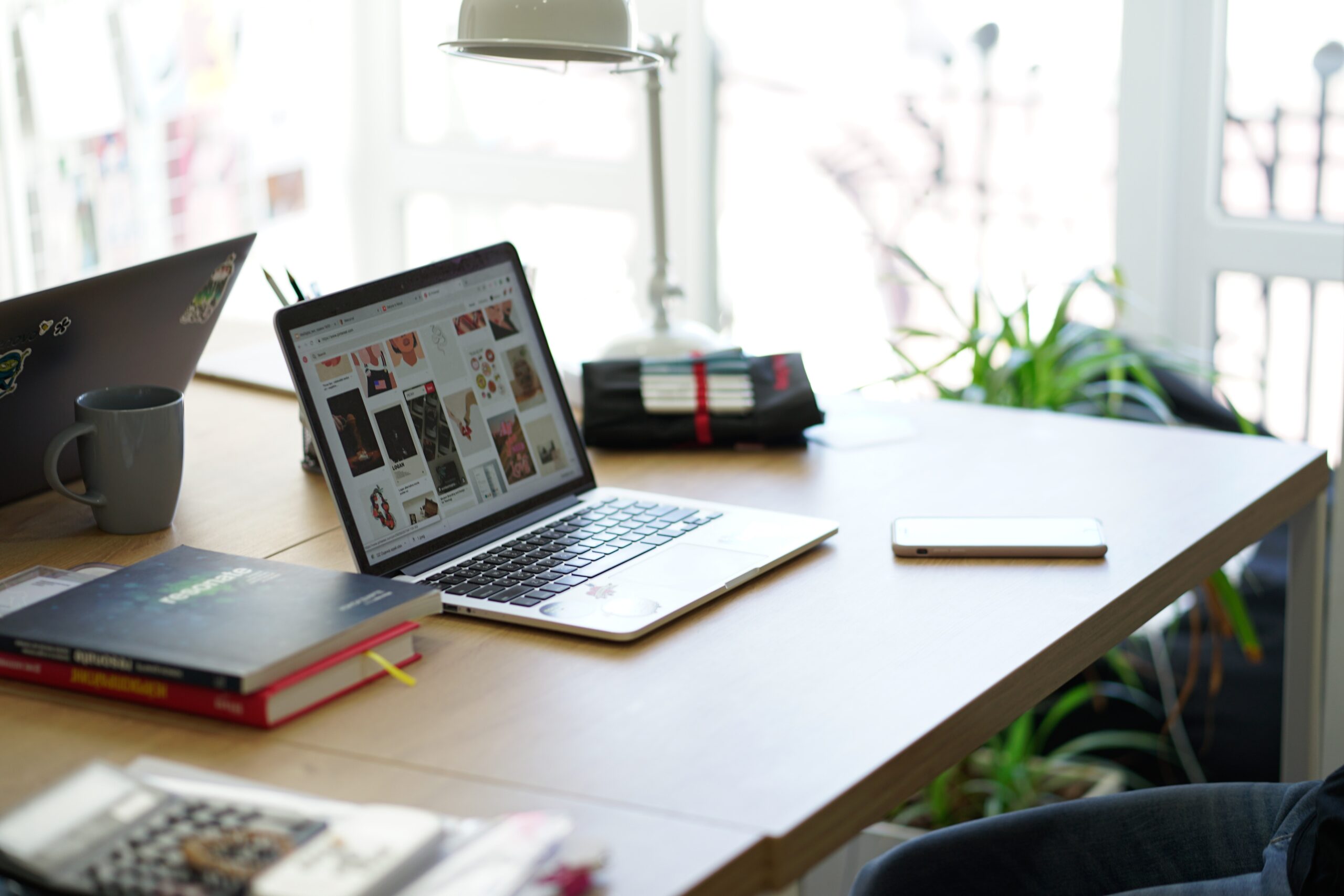 温哥华论文代写推荐